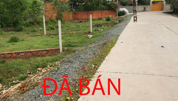 ban-dat-mt-be-tong-5x28m-xa-tan-an-hoi-sat-thi-tran-cu-chi