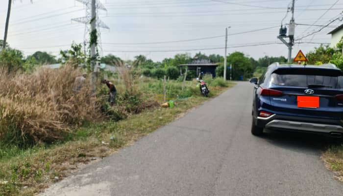 dat-mt-duong-490-full-tho-7x14m-vi-tri-dep-de-o-hoac-kinh-doanh-xa-pham-van-coi