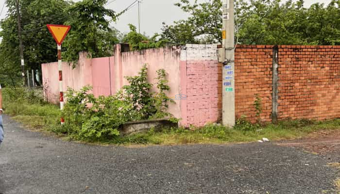 ban-dat-mt-nhua-ba-thien-vao-100m-15x30m-xa-nhuan-duc-cu-chi