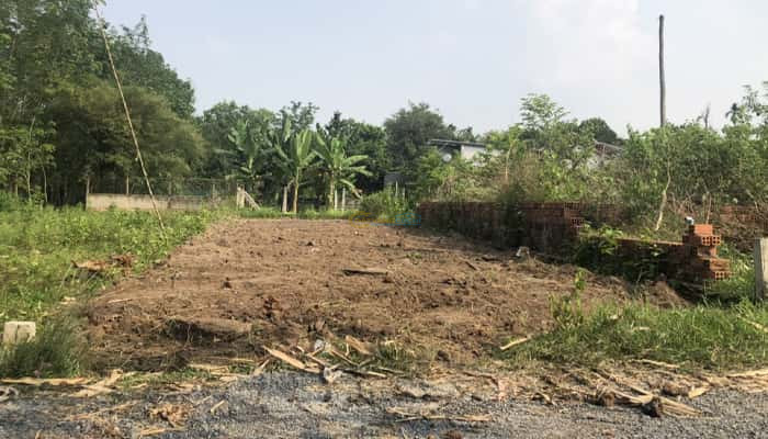 ban-dat-mt-nhua-5x23m-full-tho-gan-kcn-tay-bac-xa-trung-lap-ha-cu-chi