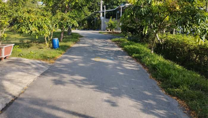 ban-dat-mt-nhua-5x22m-full-tho-gan-kcn-tay-bac-trung-lap-ha-cu-chi