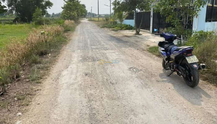 ban-dat-mt-nhua-nguyen-thi-nao-5x19m-xa-trung-lap-thuong-cu-chi