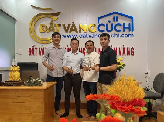 Khách chốt giao dịch tại VP Đất Vàng Củ Chi nhân ngày khai trương