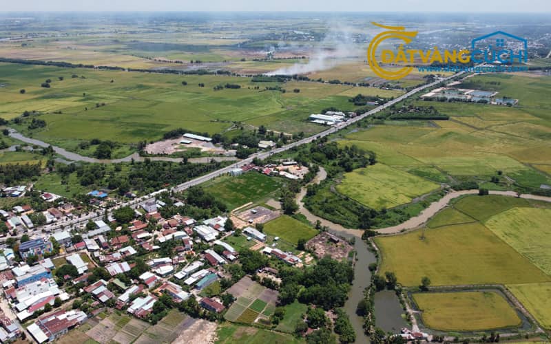 cu-chi-len-thanh-pho