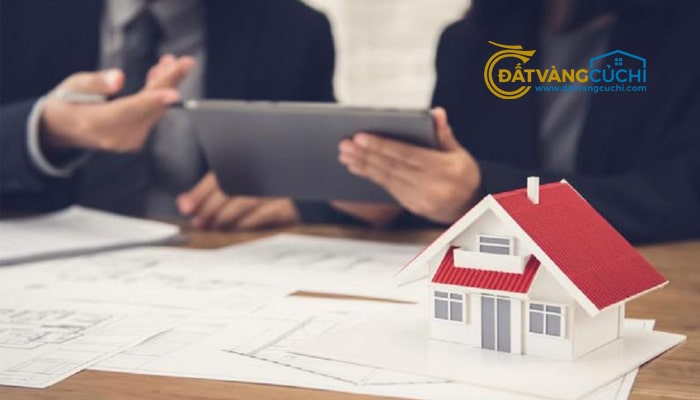 nhom-nha-dau-tu-bat-dong-san